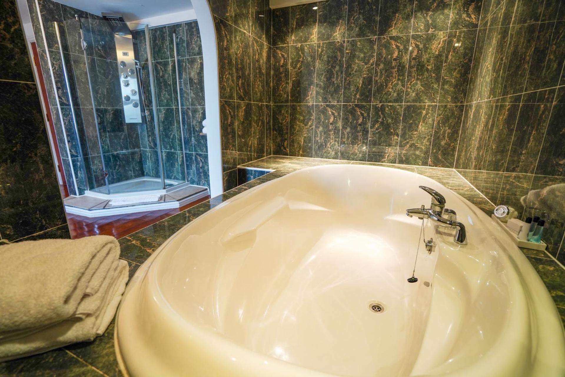 Gomersal Park Hotel & Dream Spa Экстерьер фото